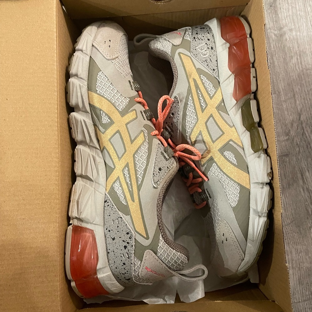 ASIC Gel Quantum Women’s Size 9